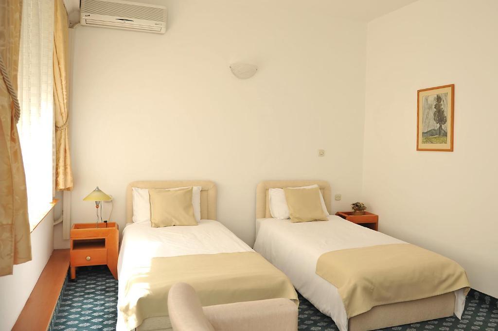 Hotel Residence Inn Skopje Bilik gambar