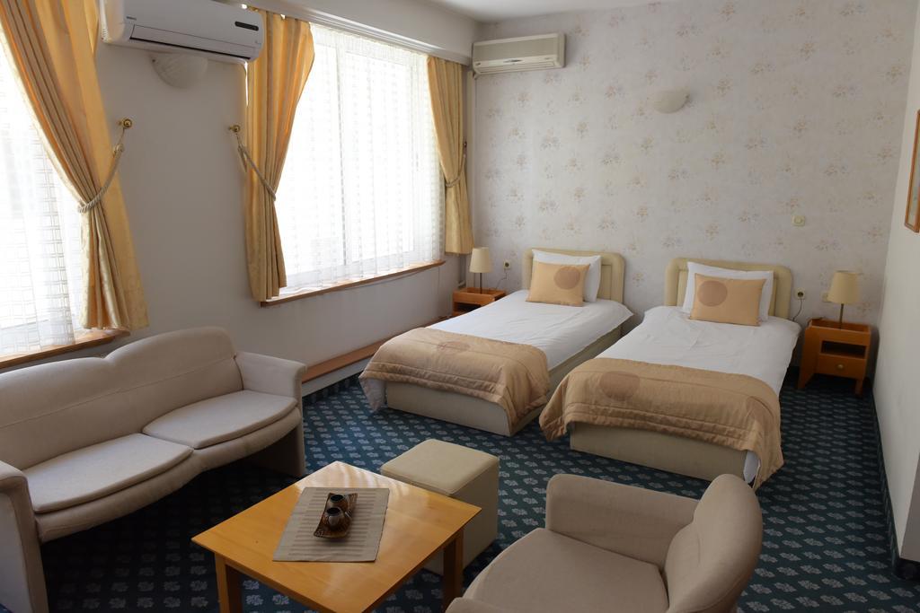 Hotel Residence Inn Skopje Luaran gambar